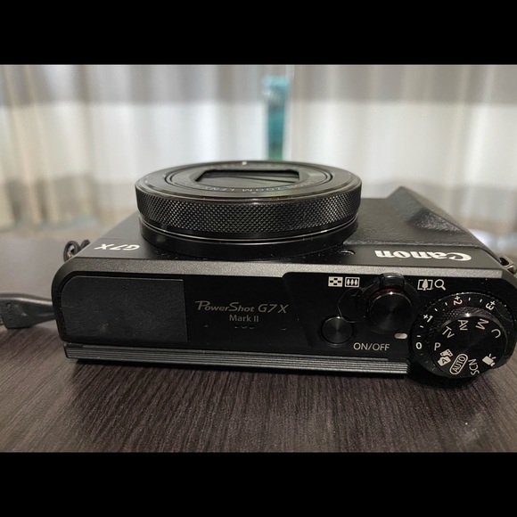 Canon Power Shot G7X Digital Camera - Picture 3 of 5